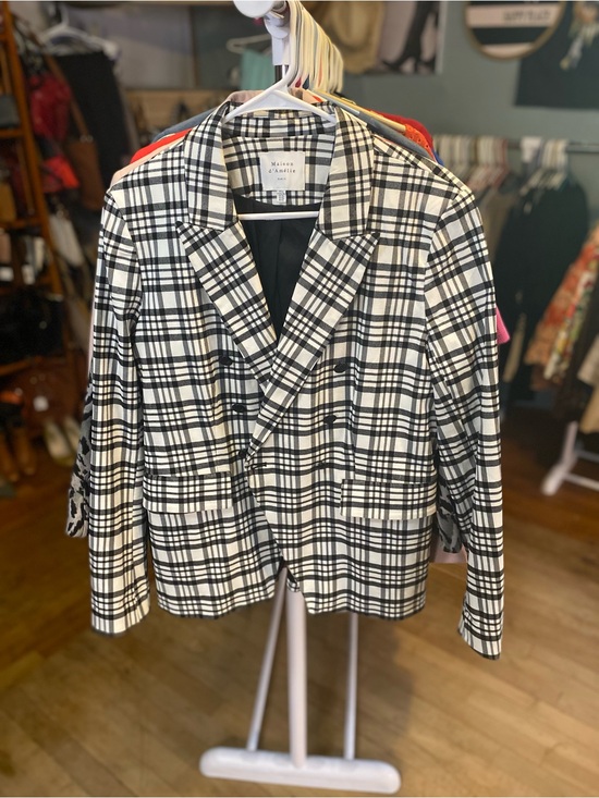Maison D’Amelie Jackets & Blazers - Maison d'Amelie Black & White Plaid Double-Breasted Blazer